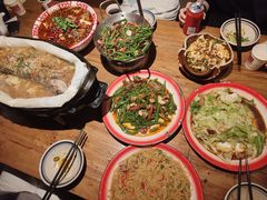 -泥糊破店小酒馆·团建聚餐(南京西路店)