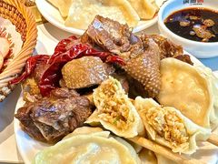 -锅当当铁锅炖烀饼王(长泰广场店)