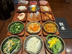 -银米·云南传统过桥米线(双廊黑金冠店)
