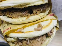 普通腊汁肉夹馍-樊记腊汁肉(竹笆市总店)