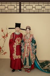 -雪中彩影婚纱摄影·微光艺术中心