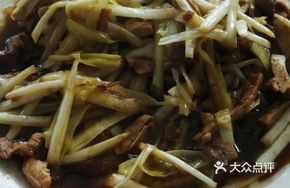 Soy Sauce Braised Pork with Bamboo Shoots