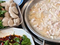 -老来福·非遗酸汤兔(凯旋路店)