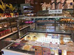 面包甜点陈列柜-BreadTalk面包新语·烘焙蛋糕(东方雅苑店)