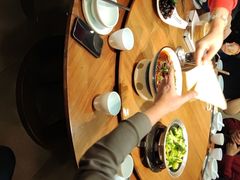 -有红鸡毛店·川菜(建设路店)