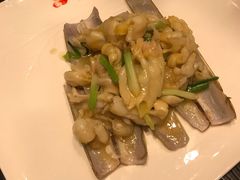 -隆江大酒店(雯婕商务楼店)