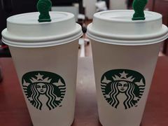 燕麦丝绒拿铁-星巴克臻选(上海陆家嘴中心店)