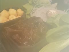 -一席地·本地鸡窝·杭帮鸡火锅(萧山银隆百货店)