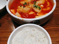 -渝是乎酸菜鱼·川渝小炒(新世界百货望京店)