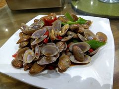 -四川小胡子海鲜(丁村万人海鲜广场店)