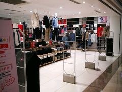 -优衣库(武汉国际广场店)