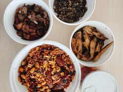 -鑫记婆婆兔·成都特产·兔头手撕兔(太古里店)