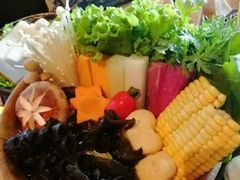 -湊湊火锅·茶憩(新中关购物中心店)