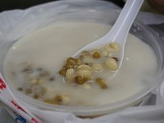 绿豆薏米牛奶-百花传统甜品店(原址店)