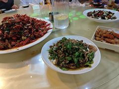 -临界音乐酒馆·小龙虾·江湖菜(华熙LIVE·鱼洞店)