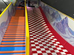 -嗨马乐动室内潮玩运动·团建·轰趴·桌游(南丰汇店)