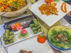 -刘姐啤酒鱼民族演艺餐厅(西街总店)