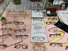 -肆兮眼镜·蔡司·徕卡战略合作店(大坪店)