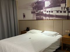 -花居轻奢酒店(苏州观前拙政园店)