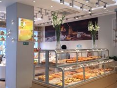 面包甜点陈列柜-好利来(八角店)