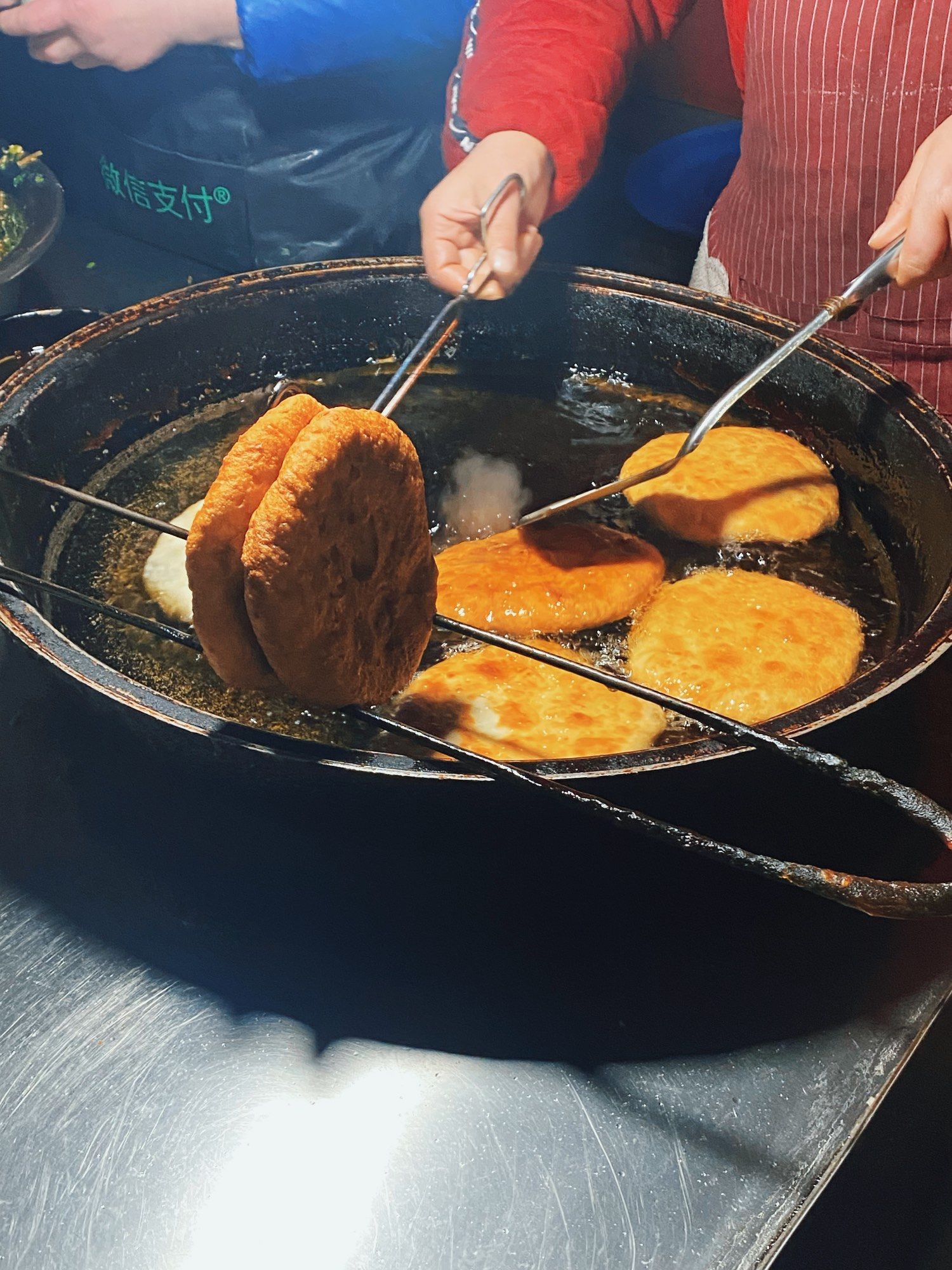 两个馅饼一共7块