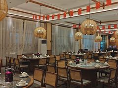 -湘力力小院·鱼汤泡饭(枫林路店)
