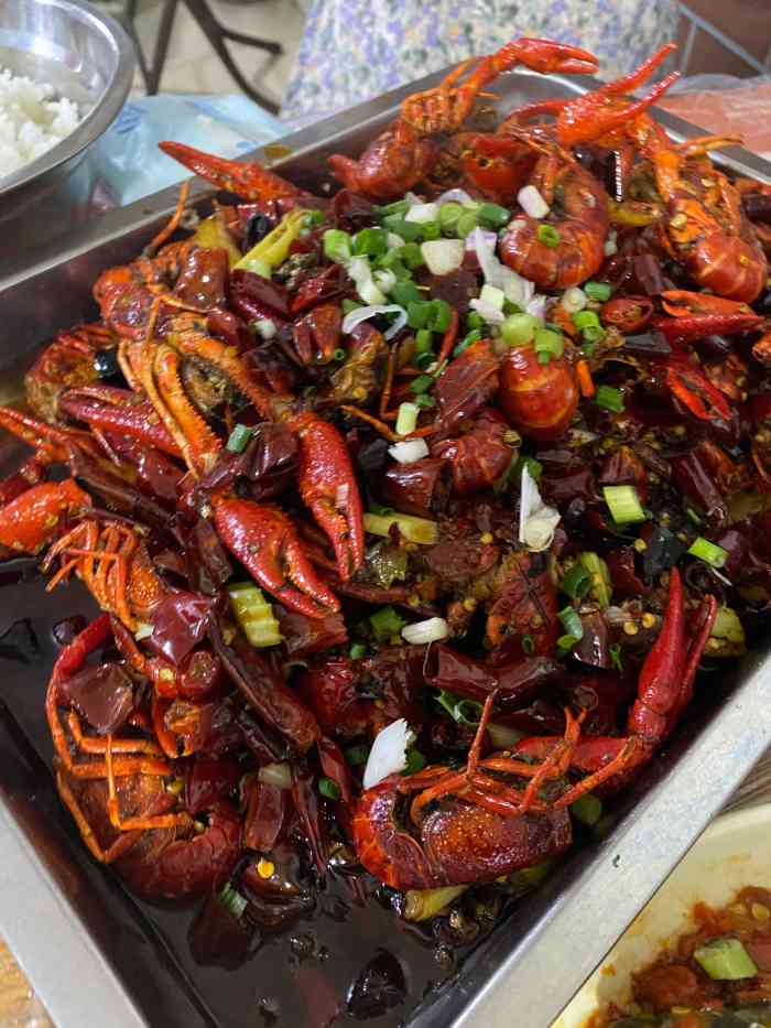 小胖娃花园夜啤酒(天星桥店)-"店面青铜,菜品王者,每次都是场面狼藉又