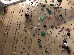-ROCKPLUS攀岩馆(环宇城店)