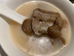 招牌松茸清汤底-洋房火锅(新天地店)