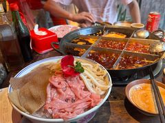 -周小明火锅(黑金冠社区店)