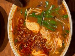 -粉八·云南米线·建水烧烤(常熟路店)