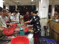-标记美食新鲜猪杂(兴南大道店)