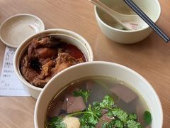 -佬钱湾仔(衣裳街店)