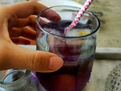 魔法药剂师蝶豆花气泡汁-The Rug Cafe(王府中环店)
