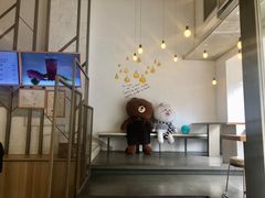 -顶东面包花园·生日蛋糕(世博店)