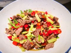 -老湖南民间菜·牛肉十八炒(花都店)