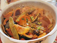 -闯关东东北农家菜(崂山石老人店)