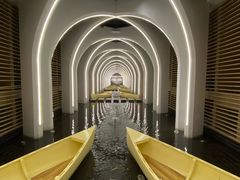 -涨巢·潮玩水疗局