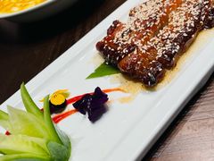 猪颈肉-羲和雅苑•北京烤鸭(乐园道万象城店)