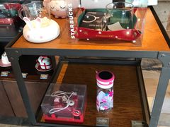 -星巴克(济南美莲广场店)