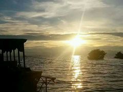 -洞里萨湖