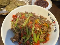 -富正毅三下锅·湘西韵味(天门山索道店)