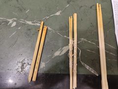 -马路边边串串香(苗栗路店)
