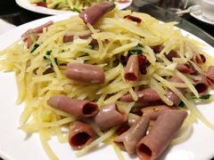 海肠炒土豆-香满居张记小厨私房菜(青岛站店)