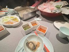 -左庭右院鲜牛肉火锅黑金店(陆家嘴中心店)