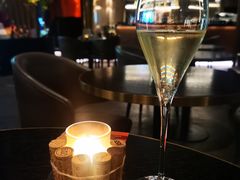 -wineapp葡萄酒餐吧(外滩金融中心店)