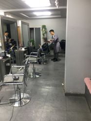 点击看大图 -I+造型烫发染发