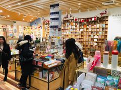 -猫的天空之城概念书店(印象城购物中心店)