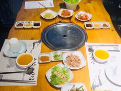 -唯成•韩国炭火烤肉 유성고기