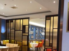 -艳阳天(万达广场红标店)